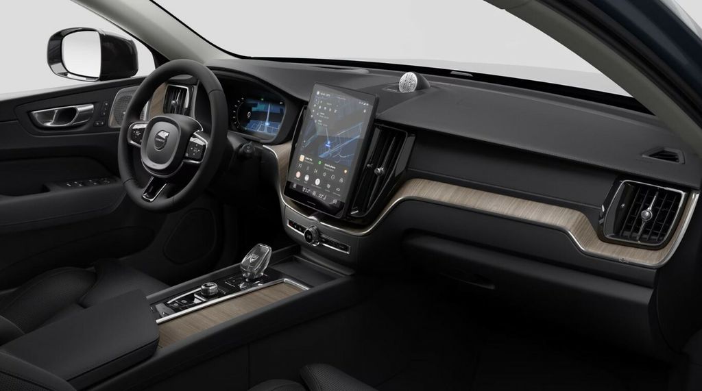 Volvo XC60 2025