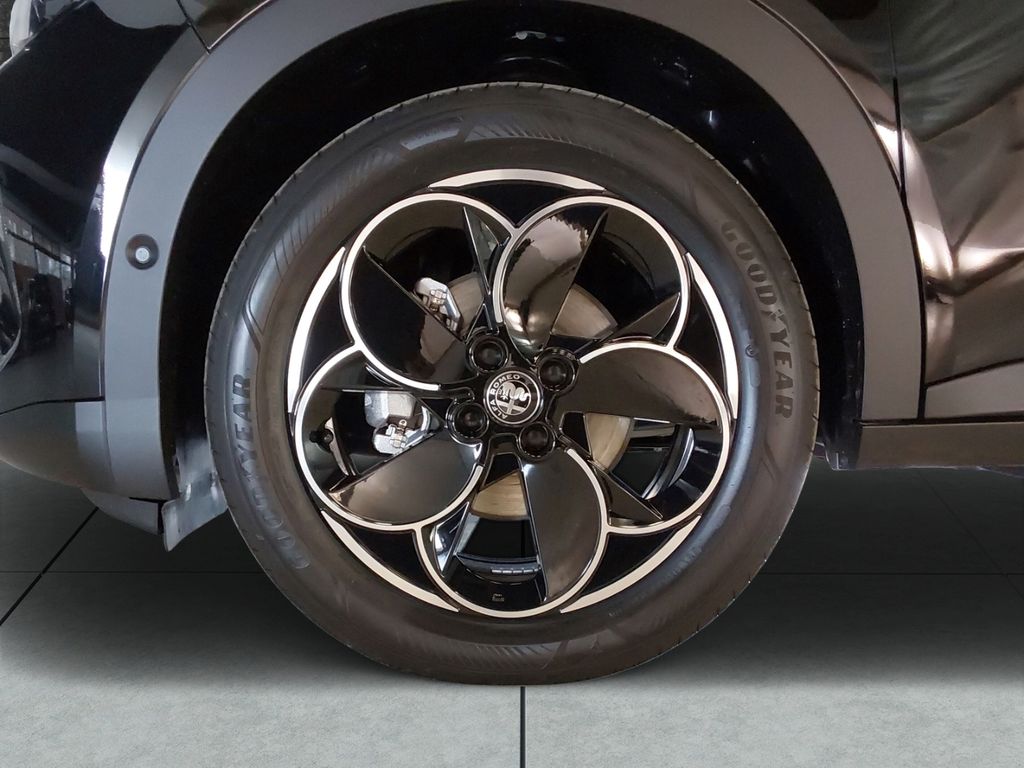 Alfa Romeo Junior 2025