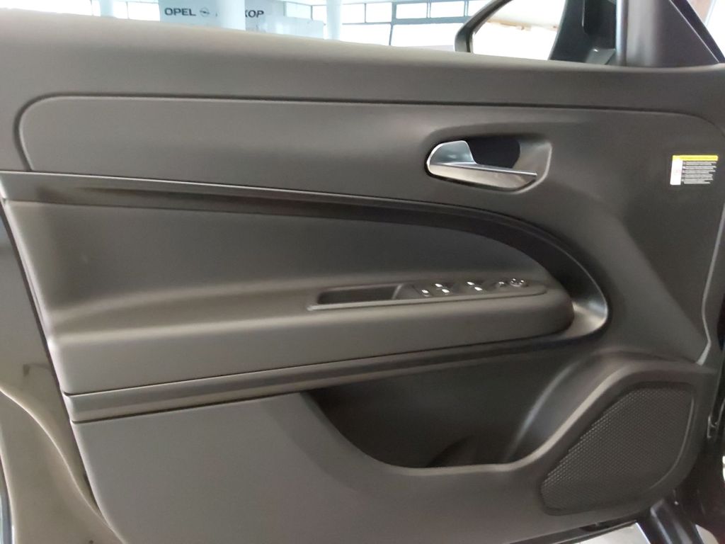 Alfa Romeo Junior 2025