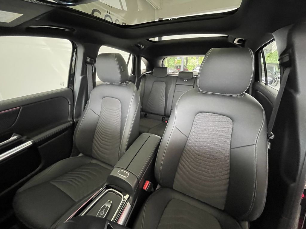 Mercedes-Benz EQA 2024