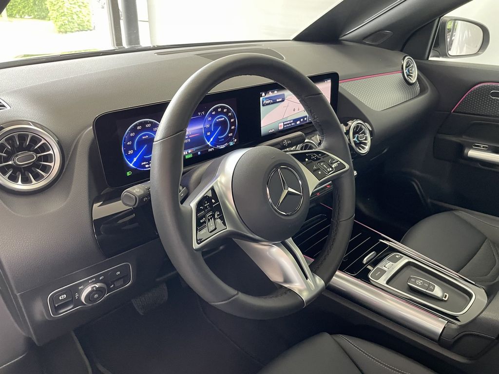 Mercedes-Benz EQA 2024