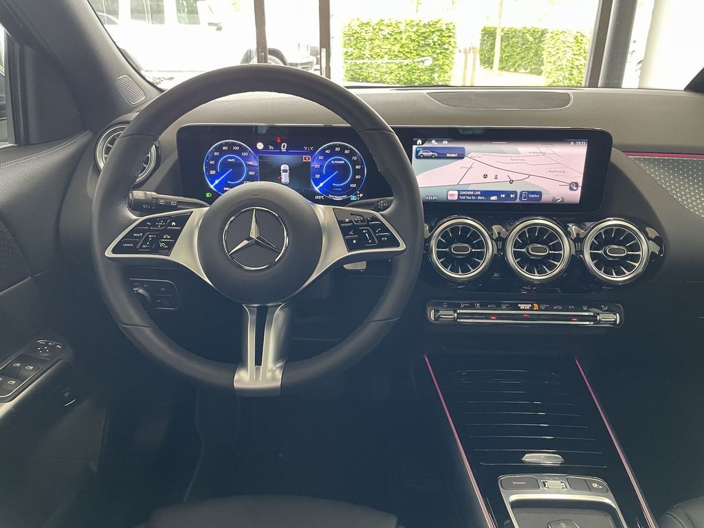 Mercedes-Benz EQA 2024