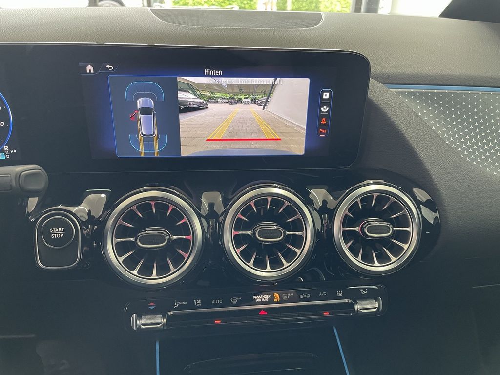 Mercedes-Benz EQA 2024