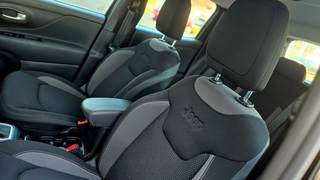 Jeep Renegade 2023