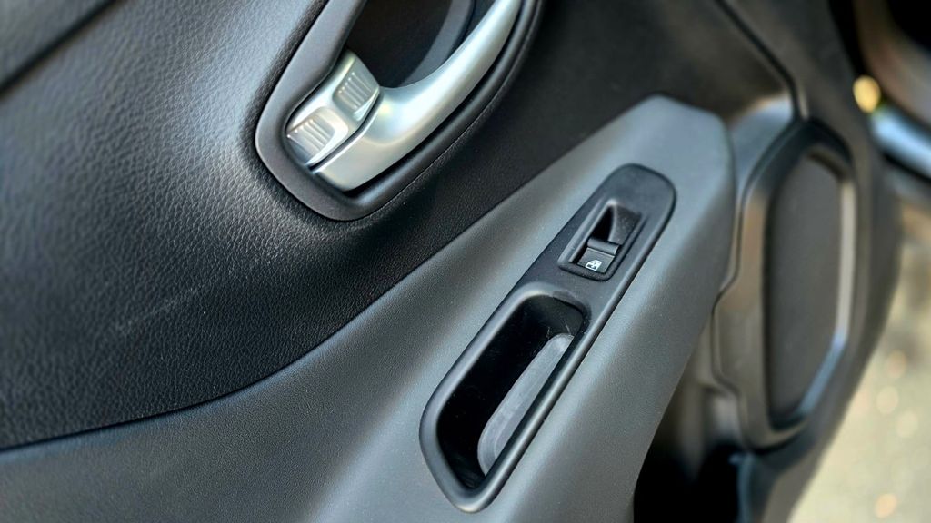 Jeep Renegade 2023