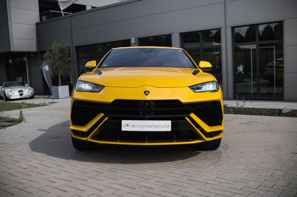 Lamborghini Urus 2023