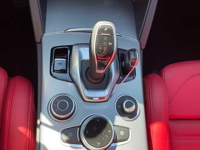 Alfa Romeo Stelvio 2023