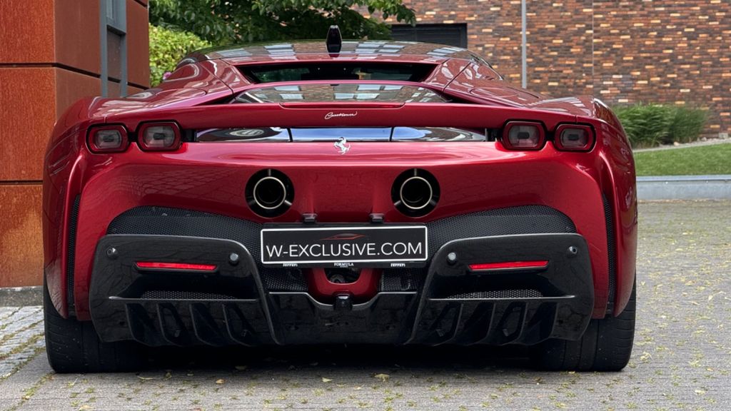 Ferrari SF90 2021