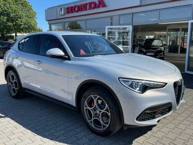 Alfa Romeo Stelvio 2023