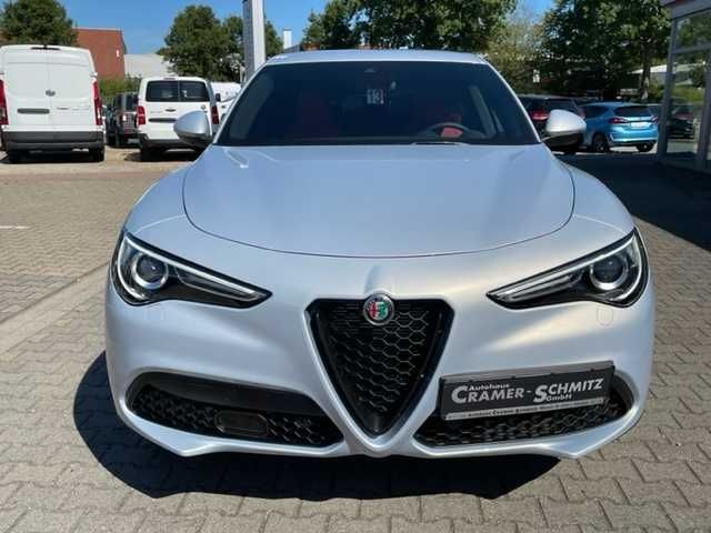 Alfa Romeo Stelvio 2023