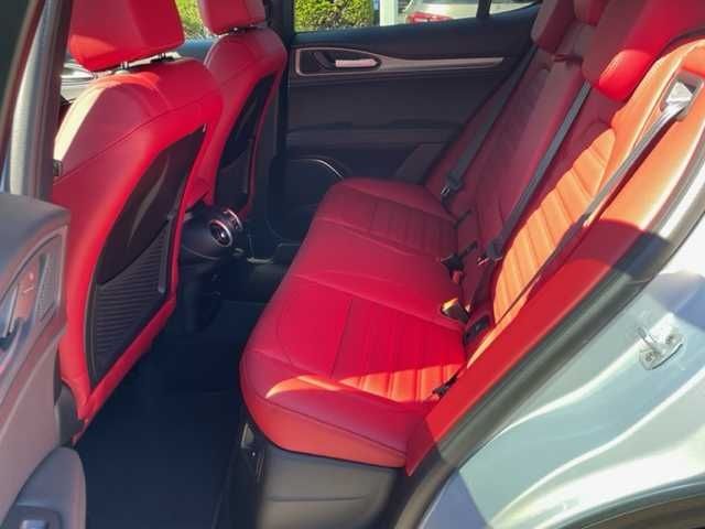 Alfa Romeo Stelvio 2023