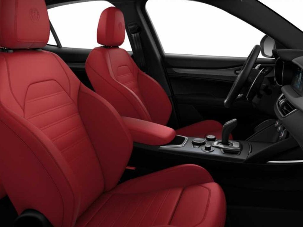 Alfa Romeo Stelvio 2023