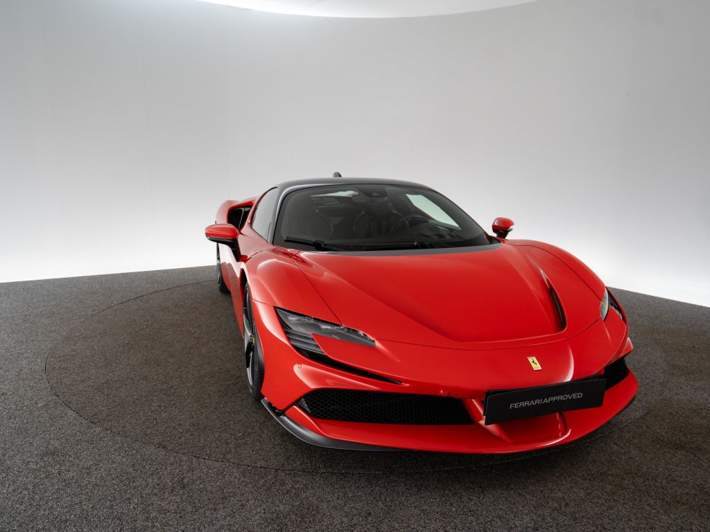 Ferrari SF90 2021