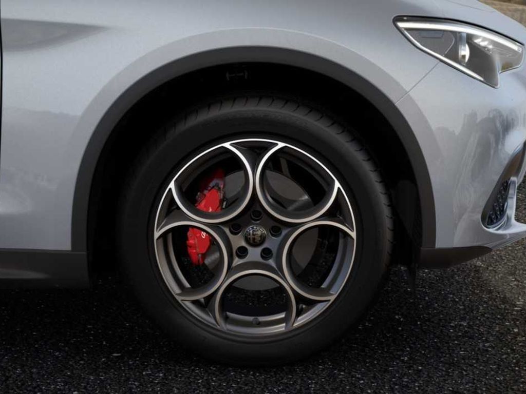 Alfa Romeo Stelvio 2023