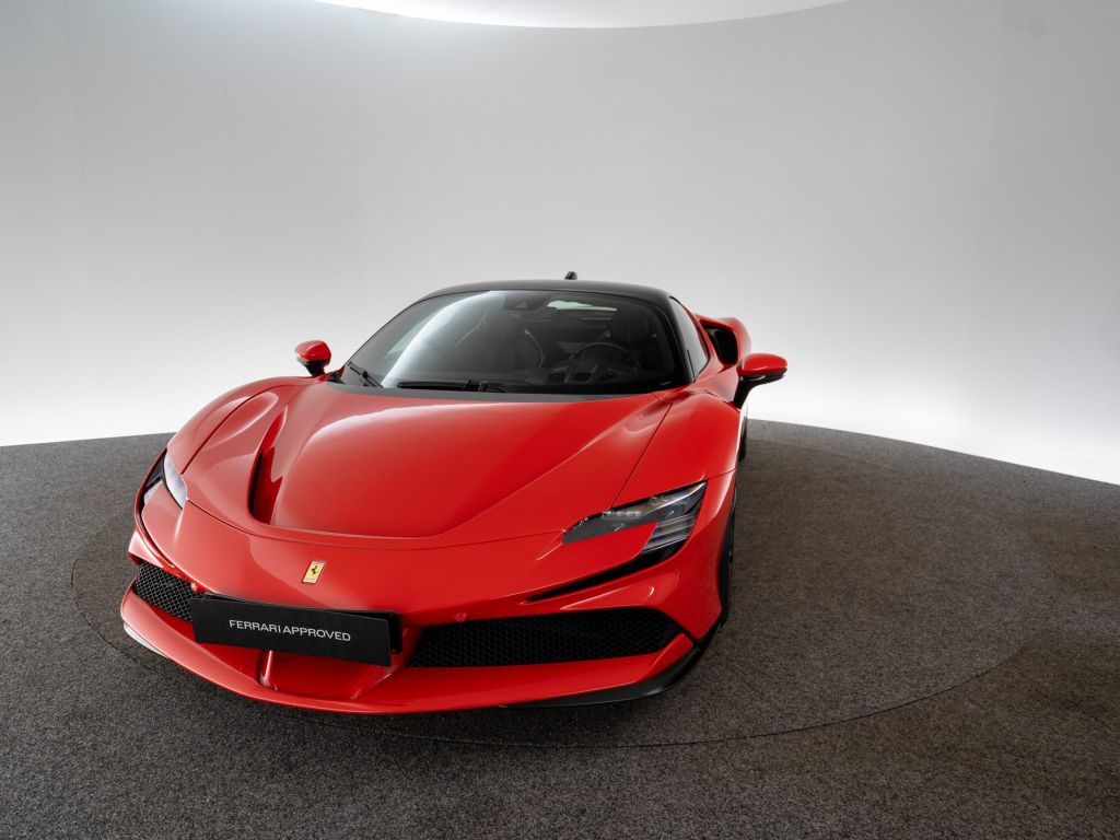Ferrari SF90 2021