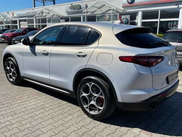 Alfa Romeo Stelvio 2023