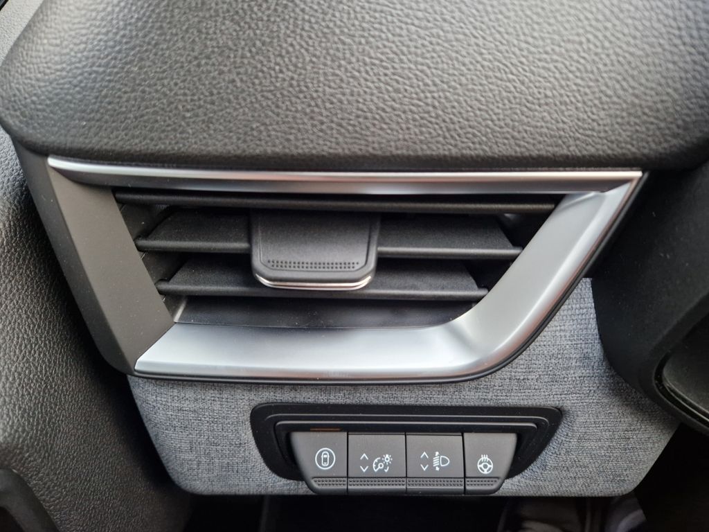 Mitsubishi Colt 2025