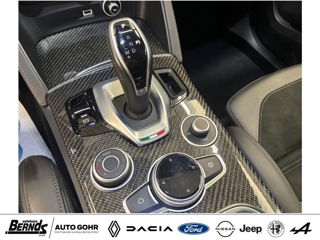 Alfa Romeo Stelvio 2022