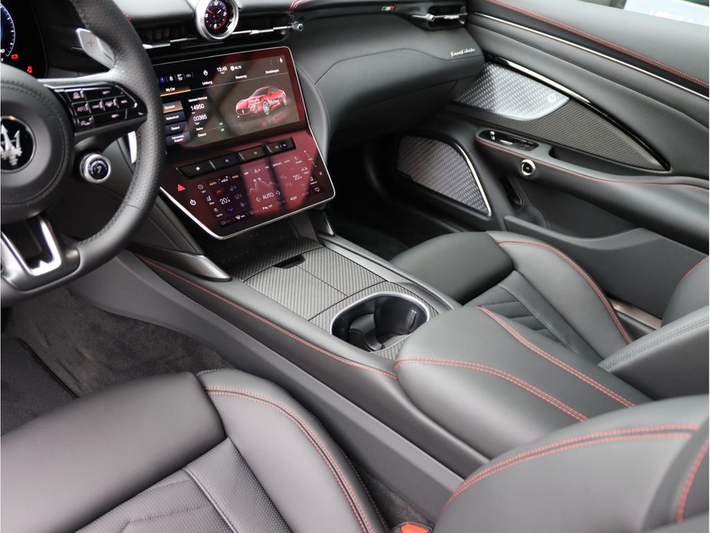 Maserati GranCabrio 2024