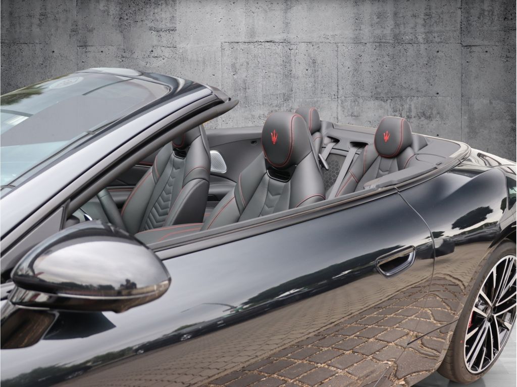 Maserati GranCabrio 2024