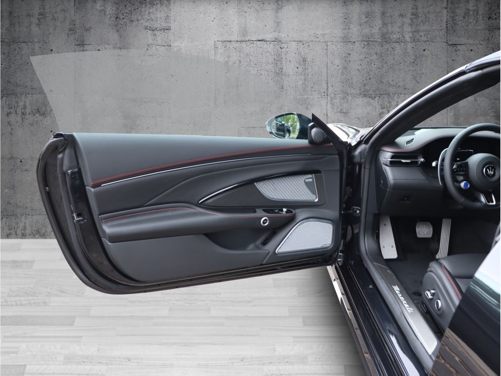 Maserati GranCabrio 2024