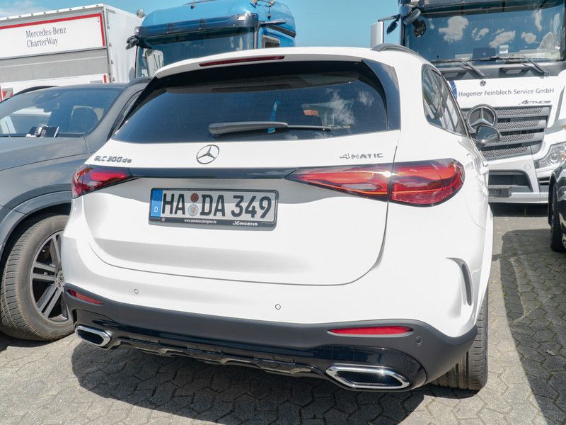 Mercedes-Benz GLC 300 2025