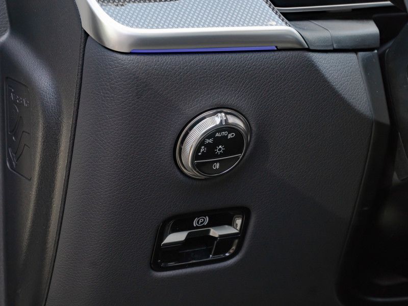 Mercedes-Benz GLC 300 2025