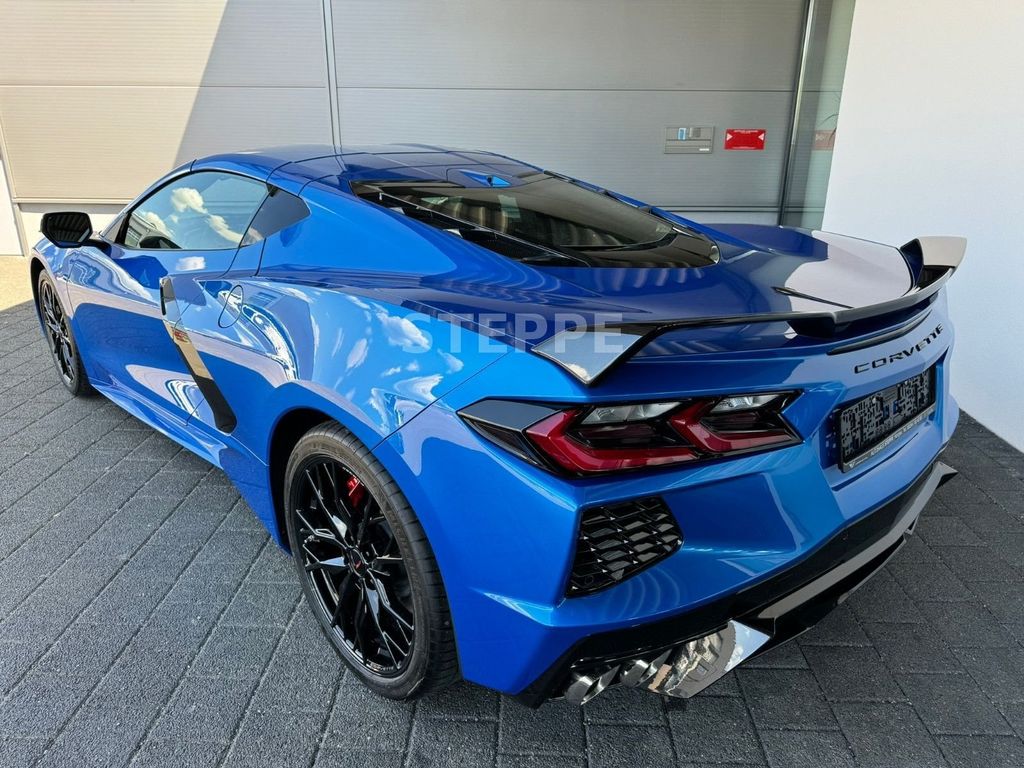 Corvette C8 2025