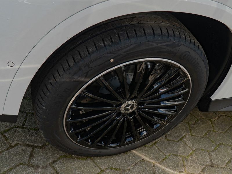 Mercedes-Benz GLC 300 2025