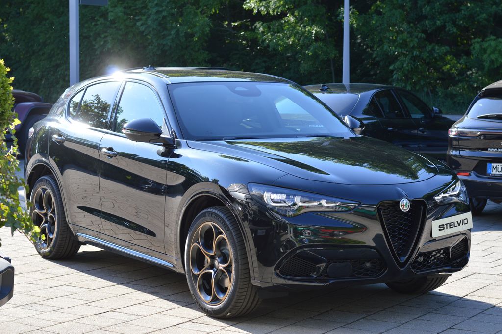 Alfa Romeo Stelvio 2025