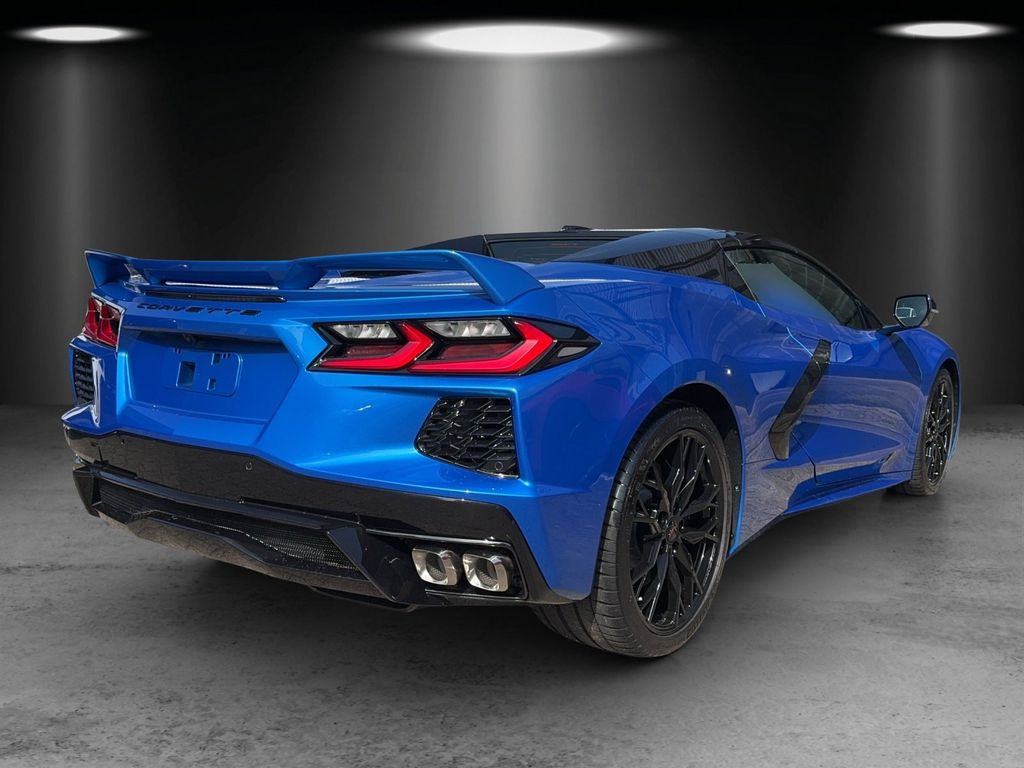 Corvette C8 2025