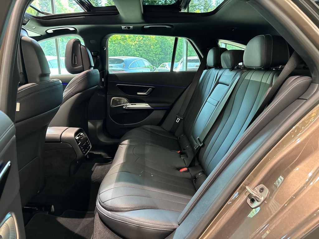 Mercedes-Benz E 300 2024