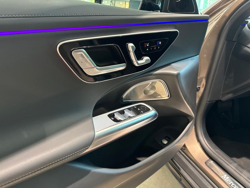 Mercedes-Benz E 300 2024