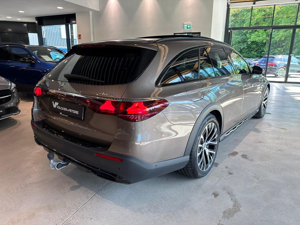 Mercedes-Benz E 300 2024