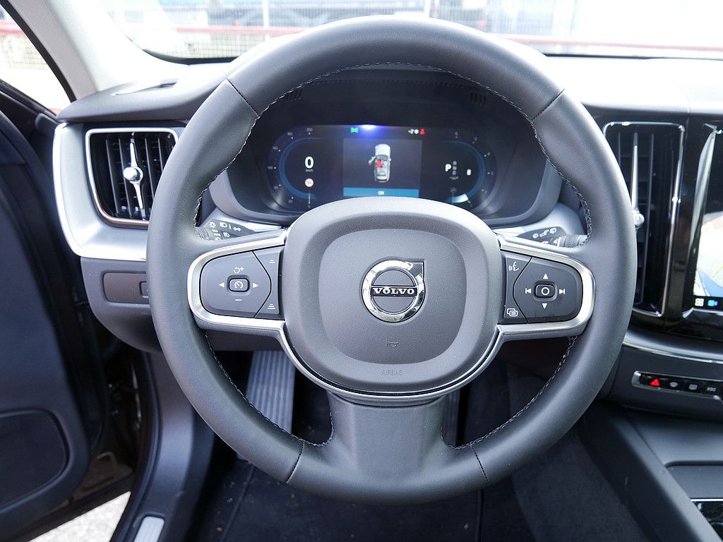 Volvo XC60 2023