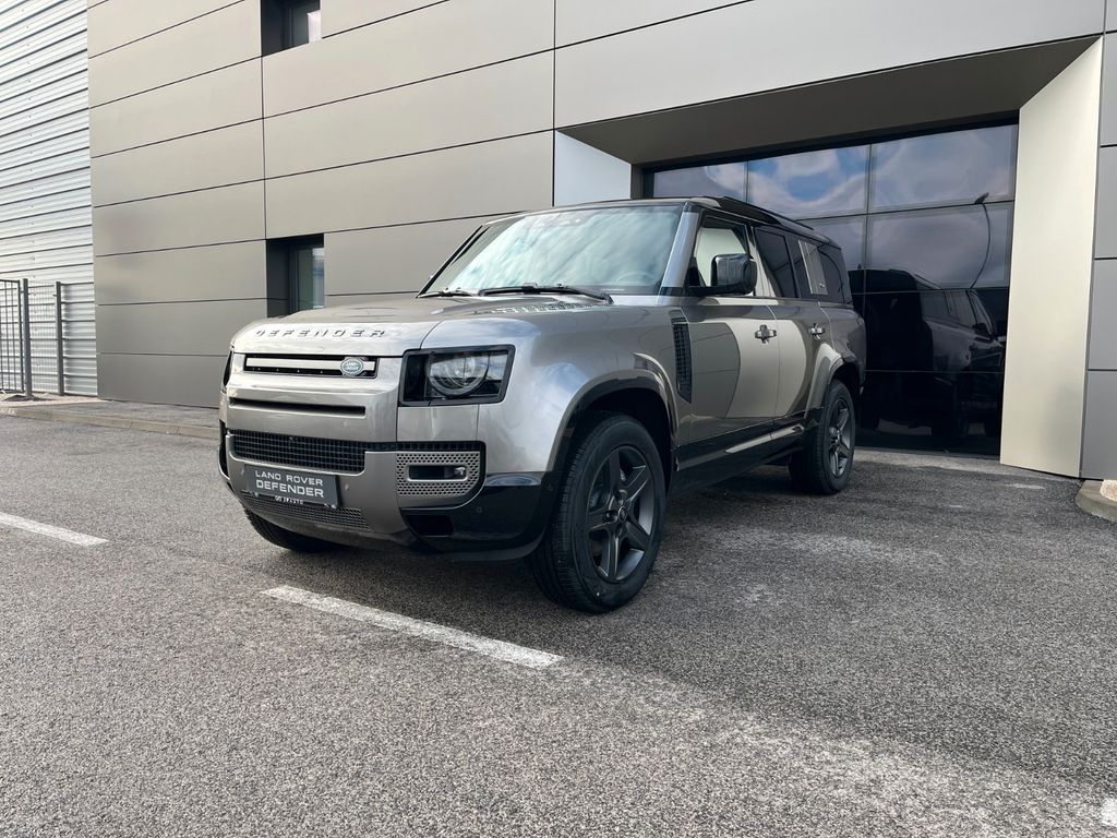 Land Rover Defender 2025