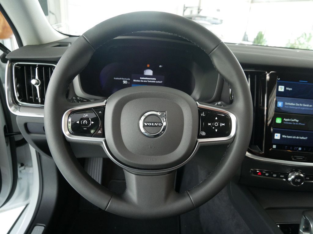 Volvo V60 2024