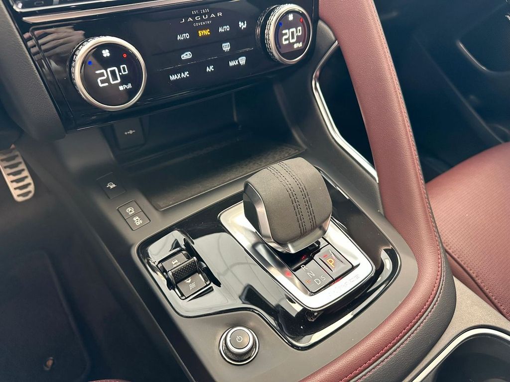 Jaguar E-Pace 2022