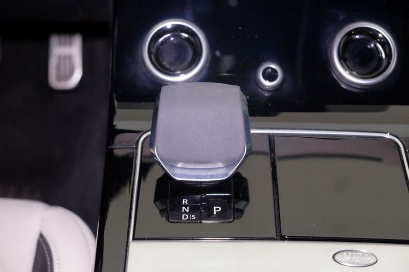 Land Rover Range Rover Velar 2021