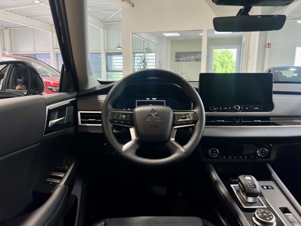 Mitsubishi Plug-in Hybrid Outlander