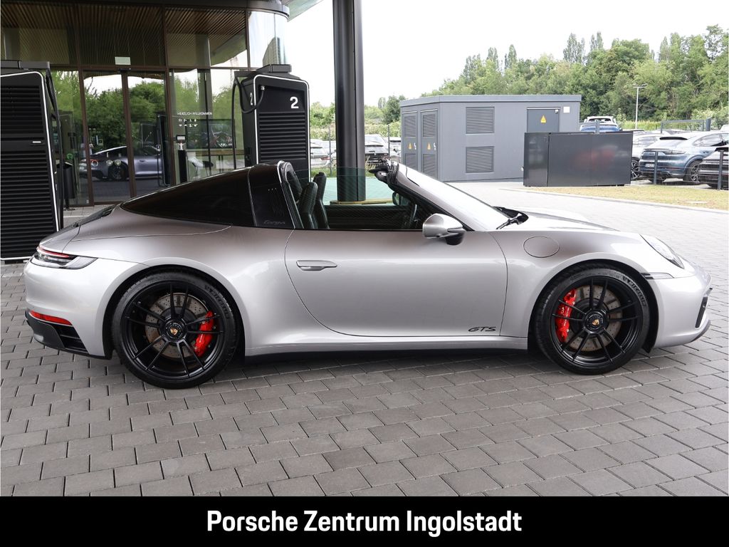 Porsche 992 2023