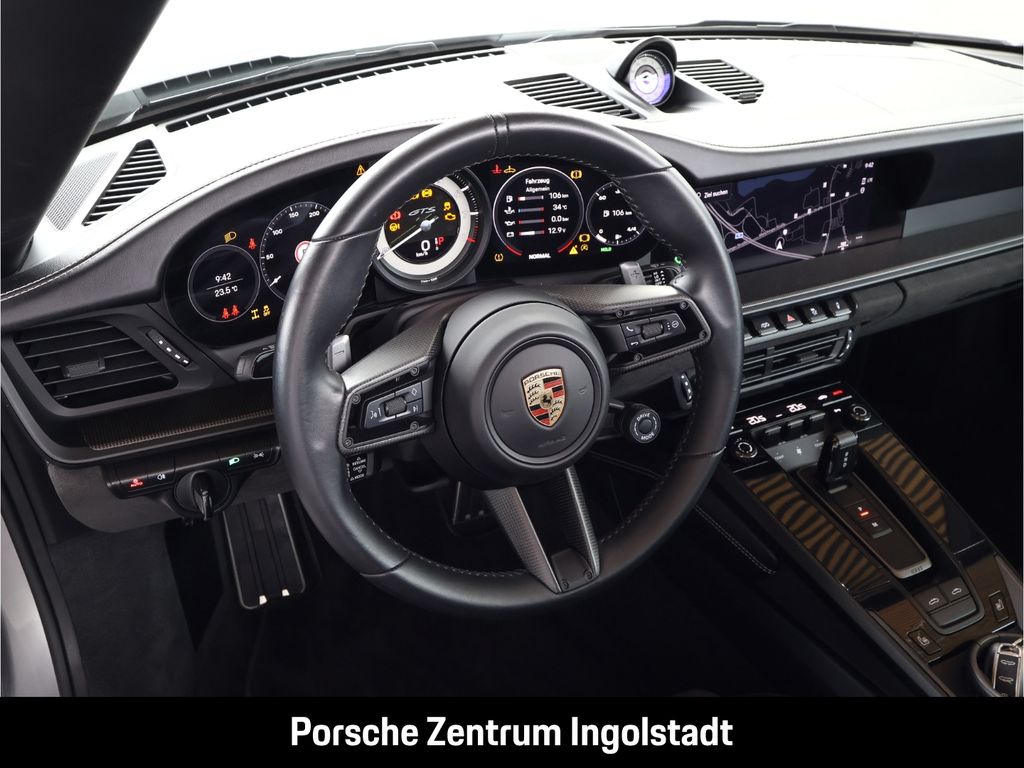 Porsche 992 2023
