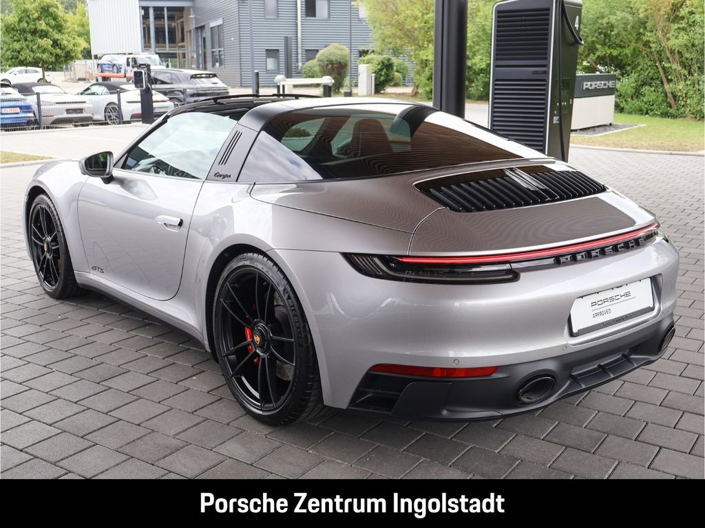 Porsche 992 2023