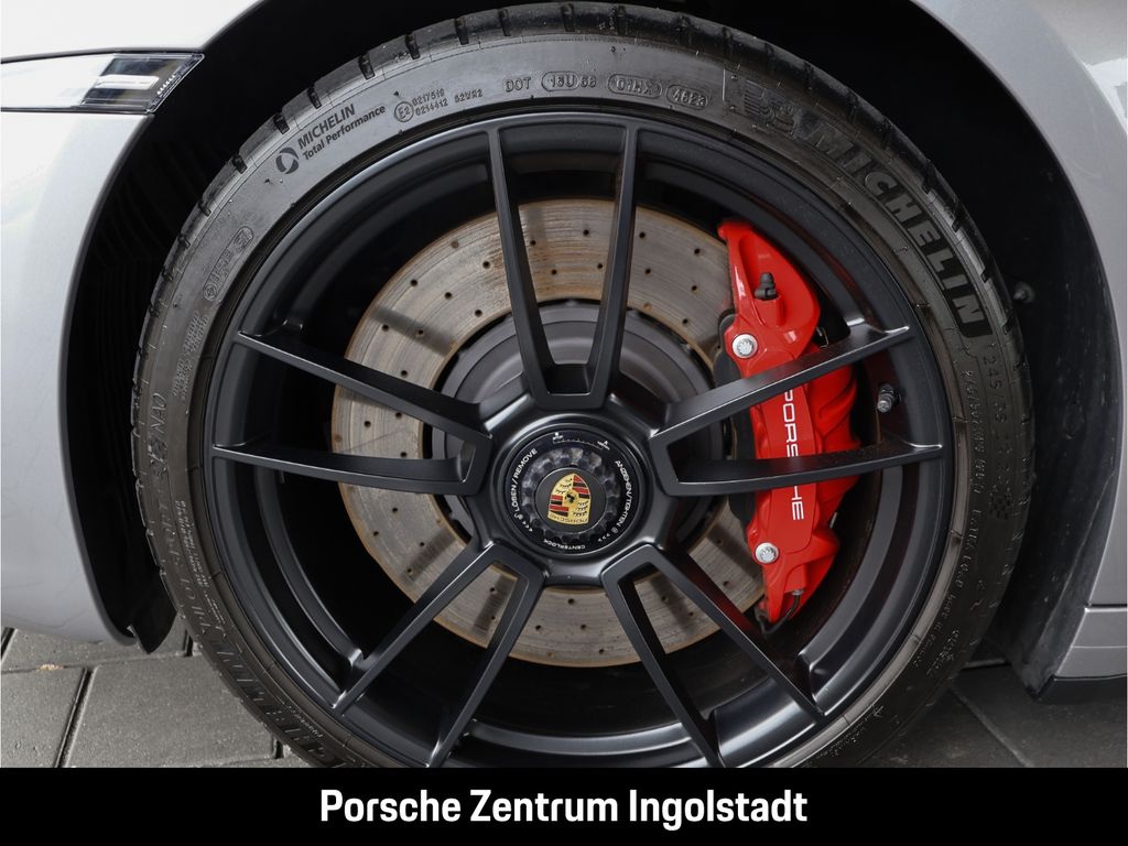 Porsche 992 2023
