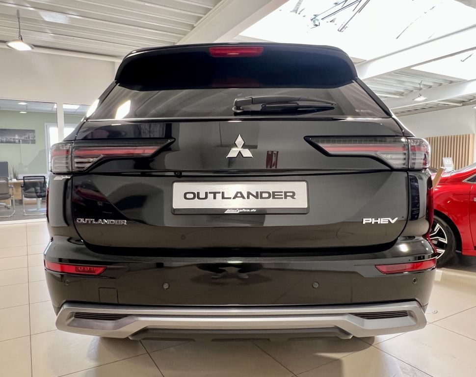 Mitsubishi Plug-in Hybrid Outlander
