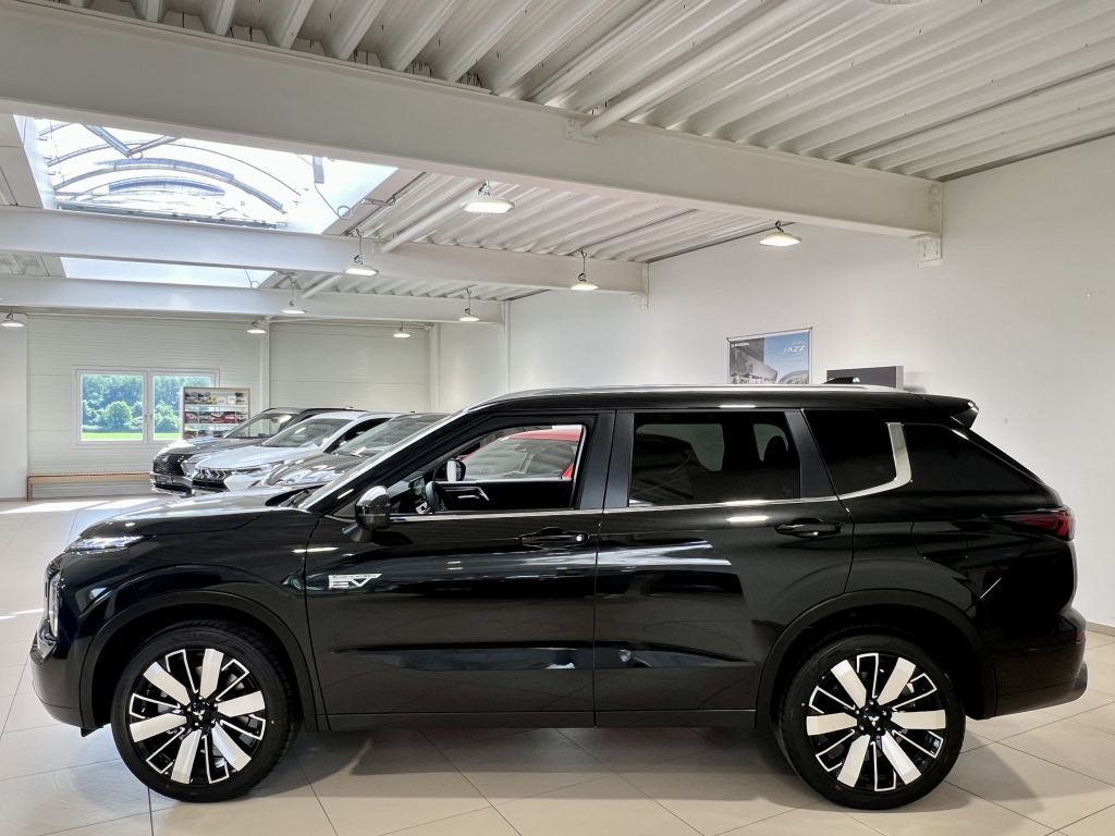 Mitsubishi Plug-in Hybrid Outlander