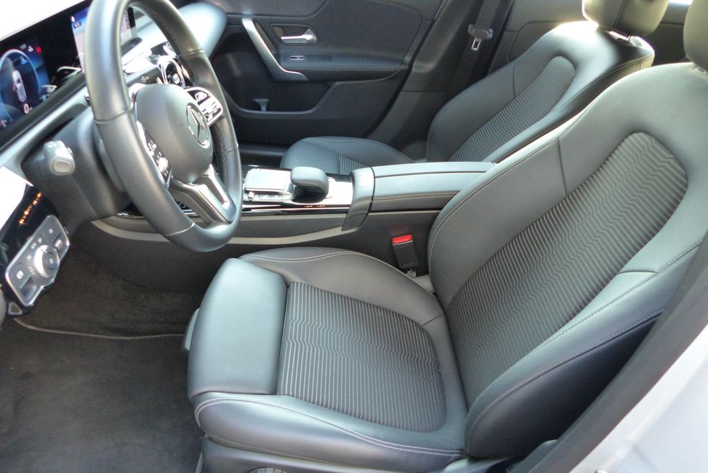 Mercedes-Benz A 200 2022