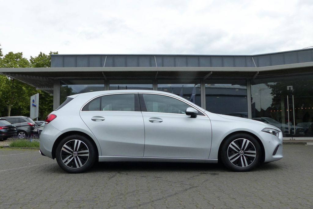 Mercedes-Benz A 200 2022