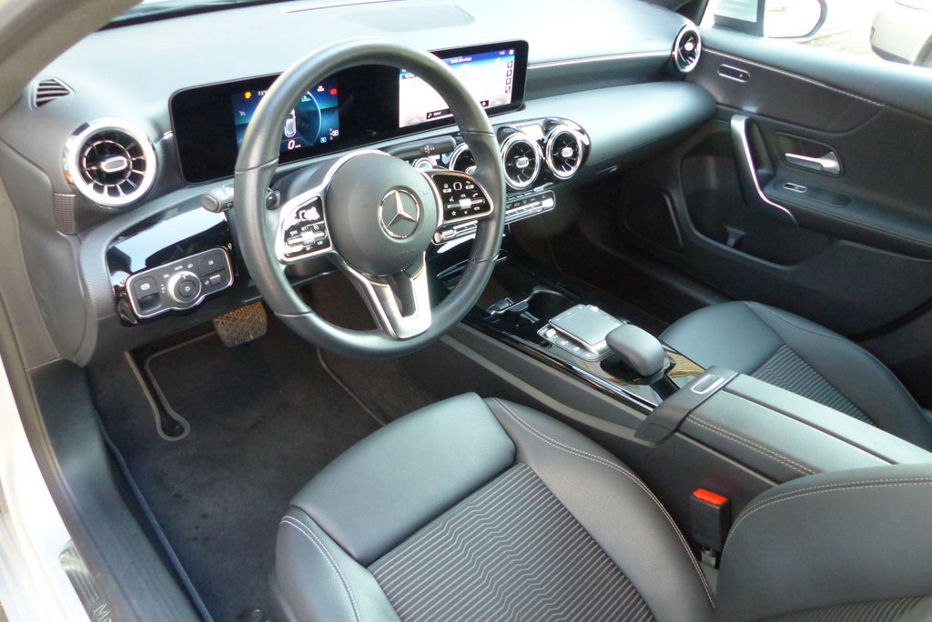 Mercedes-Benz A 200 2022