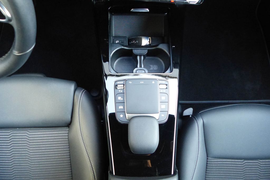 Mercedes-Benz A 200 2022